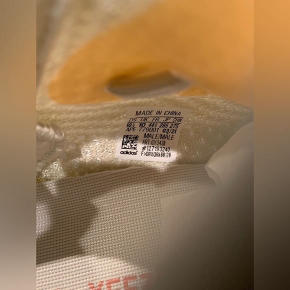 YEEZY BOOST 350 V2 - Picture 4 of 5